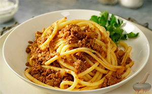 Спагетти с мясным фаршем